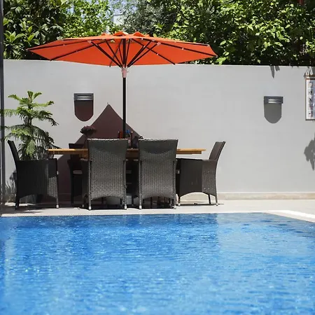 Aparthotel Trend 2*